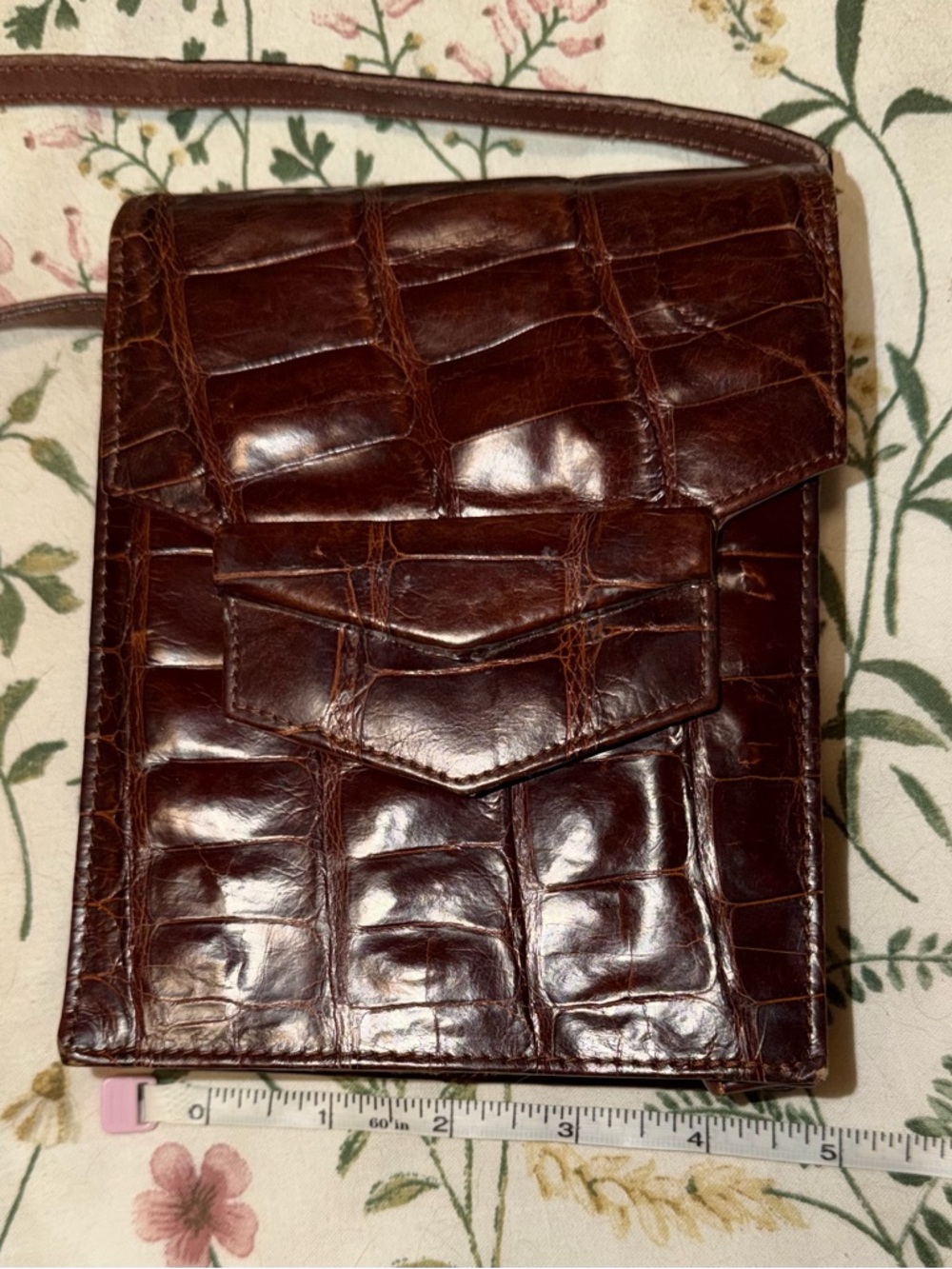 Beautiful Leather Crossbody by Titti Dell'Acqua
Handmade in Italy by Maxima - Picture 9 of 10